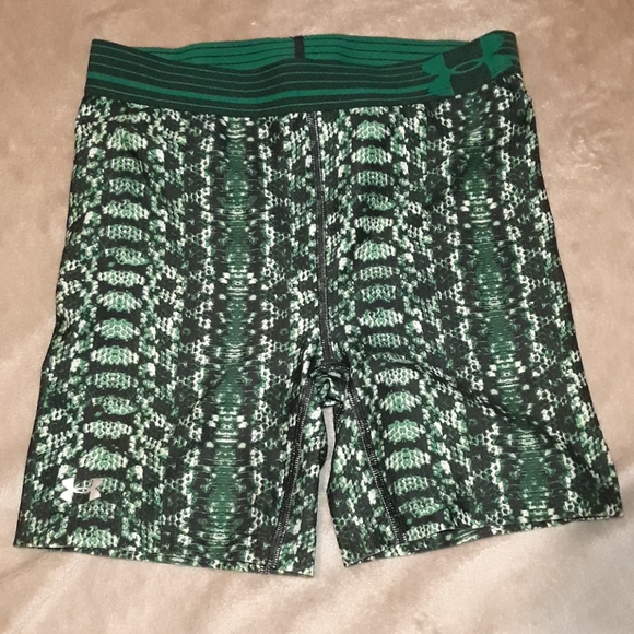 Under Armour Pants - Under Armour Snake-print Shorts